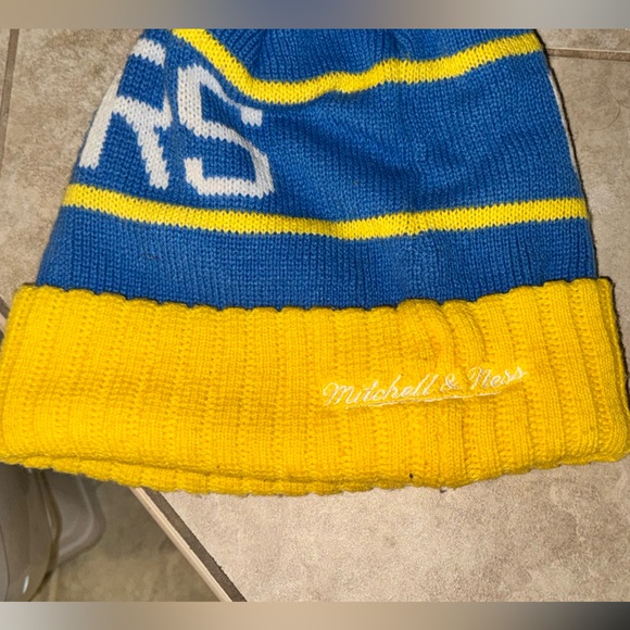 MITCHELL & NESS LA CHARGERS THROWBACK STOCKING HAT/CAP - Picture 3 of 3